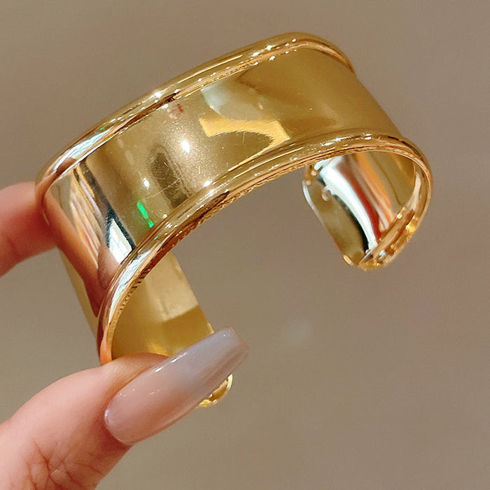 27# Bracelet-Gold