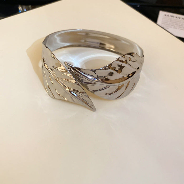 48# Bracelet-Silver-Large
