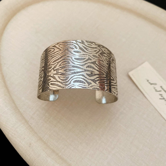 70# Bracelet-Silver-Texture