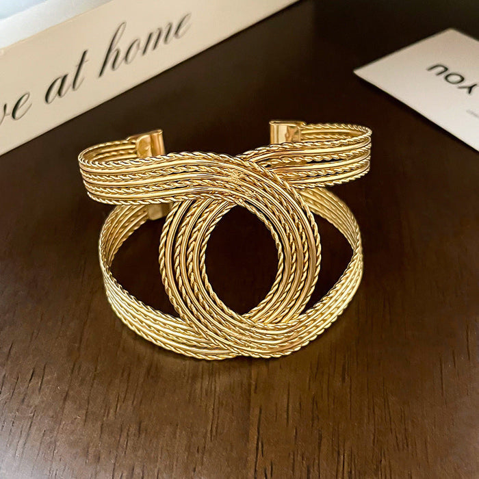 81# Bracelet-Gold