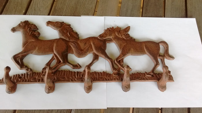 Decorative Running Horses Cast Iron Key Rack with 3 Horses and 5 Hooks
