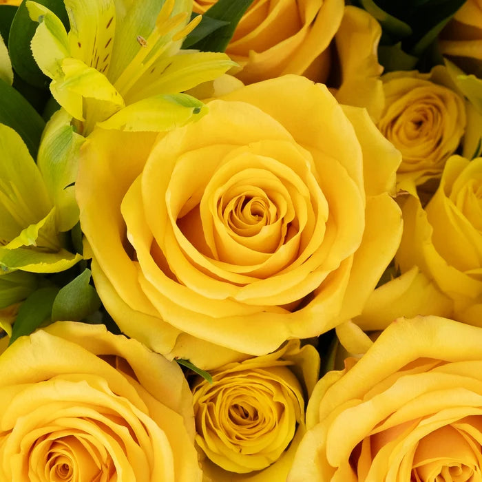 Hello Yellow Flower Centerpieces Stem - Image