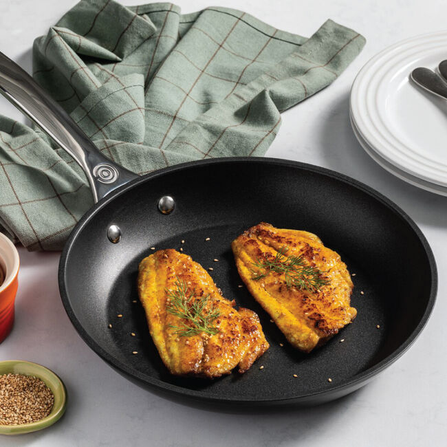 Le Creuset Toughened Nonstick Frypan - 30cm / 11.8"