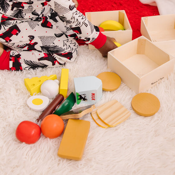 Melissa & Doug Food Groups 21 Hand Painted Wooden Pieces and 4 Crates Ages 2+ Item # 271