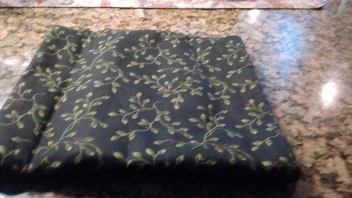 Park Designs - Berry Vine Black Single Round Valance 54 x 22 Inches - Olde Church Emporium