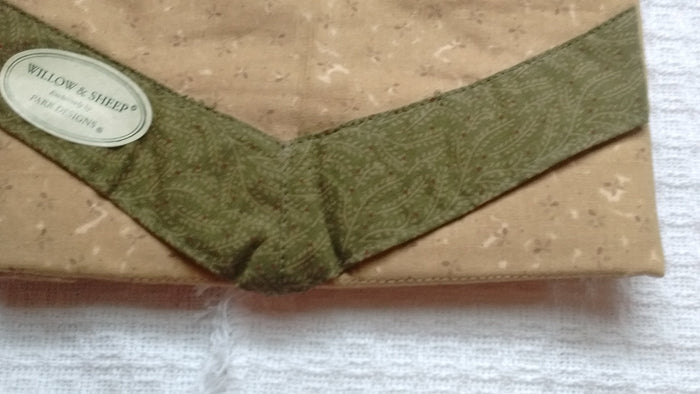 Park Designs - Willow and Sheep Single Point Lined Valance 29 Inches x 22 Inches - Olde Church Emporium