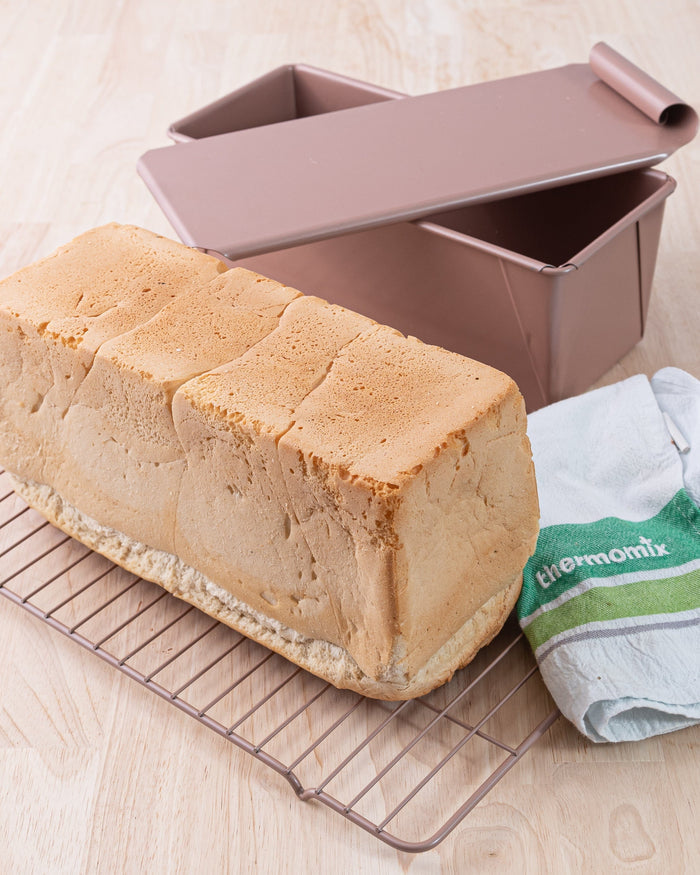 TheMix Shop Bakeware Rose Gold Bread Tin with Lid
