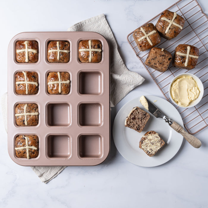 TheMix Shop Bakeware Rose Gold Brownie Pan
