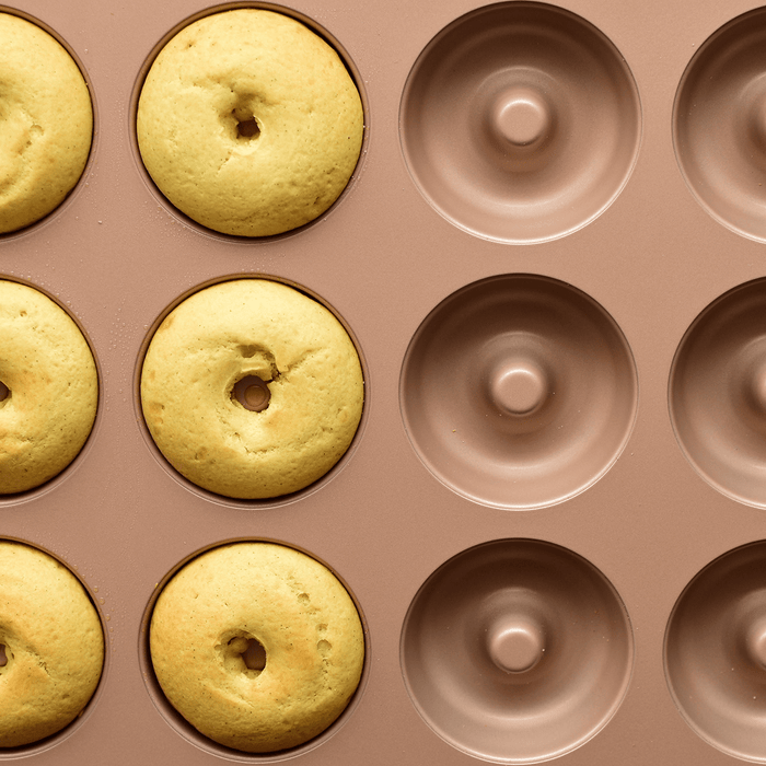 TheMix Shop Rose Gold Rose Gold Doughnut Tray – 12-Hole Donut Pan