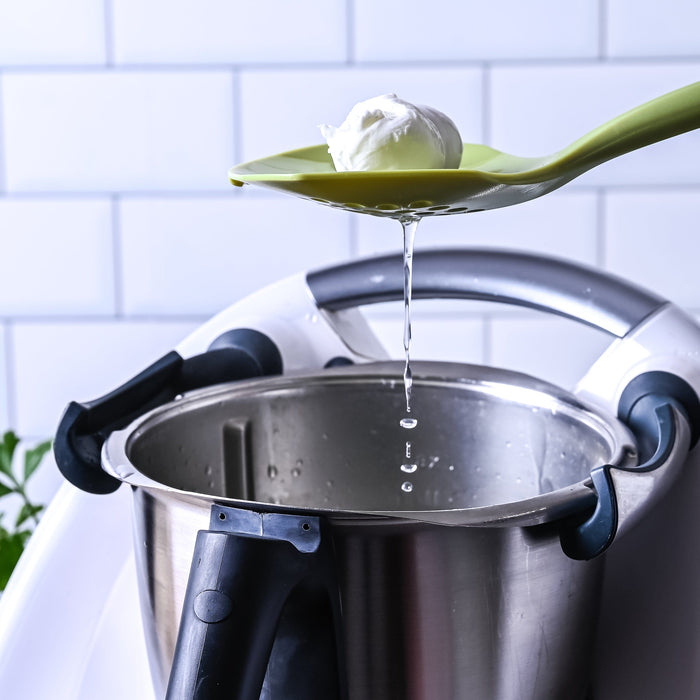 straining spoon