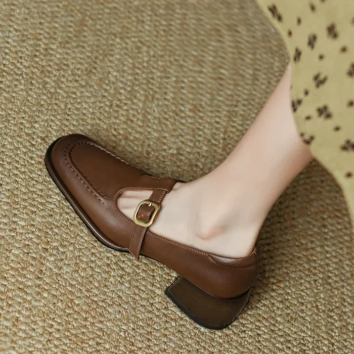 Ysolenne T-Strap